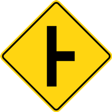 INTERSECTION 3 - WAY UNCONTROLLED
