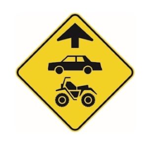 Signal avancé de chaussée désignée pour automobiles et VTT