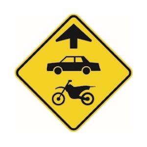 Chaussée désignée pour automobiles et motocyclettes tout-terrain