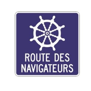 Panneau d'acheminement vers la route ou le circuit touristique