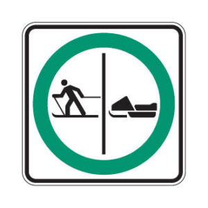 Trajet obligatoire séparé pour motoneigistes et skieurs de fond