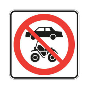 Accès interdit aux automobiles et aux quads
